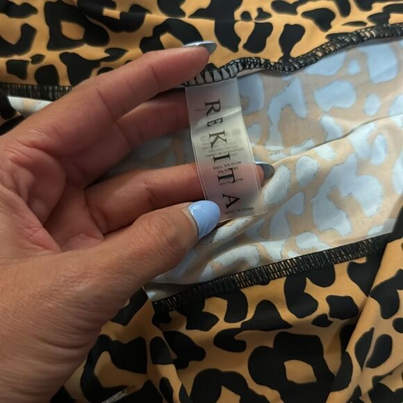 Leopard Print Athletic Skirt - Built in Bottoms - BRAND NEW - Size Large - Picture 4 of 5